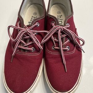 Hip Burgundy Canvas Sneakers